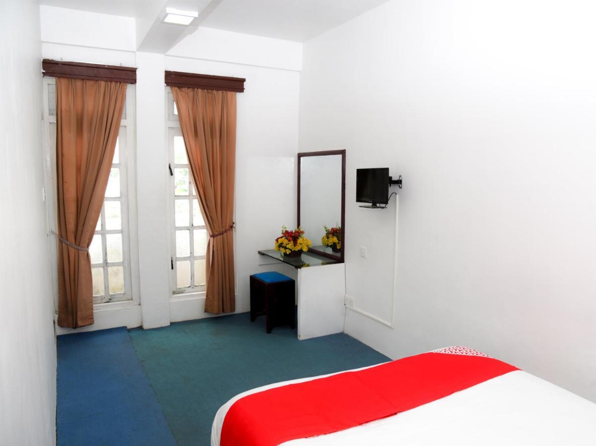 Grand View Hotel Νουβάρα Ελίγια Εξωτερικό φωτογραφία